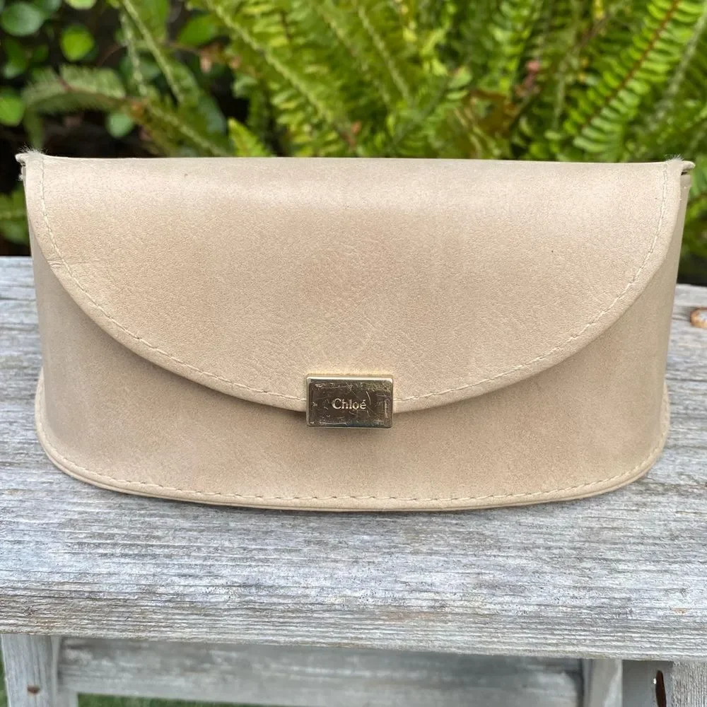 Chloe Light Tan Suede Soft-Shell Sunglasses/Glasses Case. EUC Designer Luxury